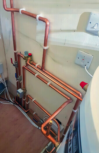 https://guildfordplumber.com.au/uploads/2025/06/hot-water-301986.jpg